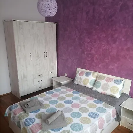 M Art Apartment